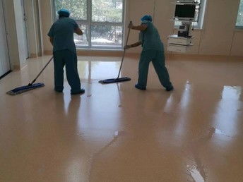 北京保潔清洗服務全解析 專業(yè)承接地毯、玻璃、外墻及家電除甲醛